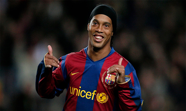 Ronaldinho 10 cầu thủ xấu trai nhất thế giới